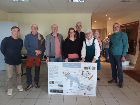De gauche à droite : Guillaume DUBOURG, Patrick PIERRY, Nicolas SOUVIGNET, Marion FALLONE, Patrice JOURDAN, Myriam LENOËL, Catherine SEYVE, Antoine LENOËL