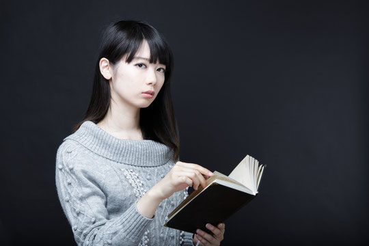 本を読んでいると首が痛い奈良県御所市の女性