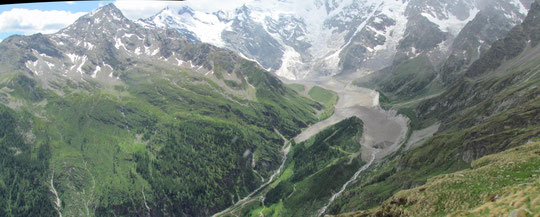 A sinistra il Pizzo Bianco, a destra il ghiacciaio del Belvedere