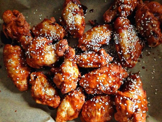 saftige Chickenwings mit Cola-Kaffee-Marinade