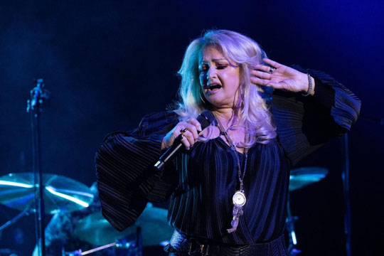 Bonnie Tyler, mort d'une alliée rock à la voix rauque