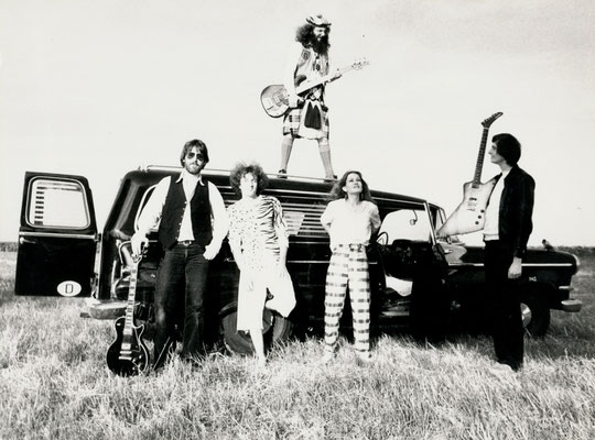 v.l.n.r.: Gerhard Kopp (key, voc), Dieter Bund (dr), Muff Burkart (b), Jutta (voc), Schlapper Beluhan (g)