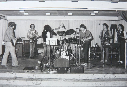 Sleepy Feet 1979-1982: v.l.n.r.: Freak Kruse, Fitze Fritz, Beeni Beyer, Ramba Winter, Tom Jet, Helle Baum, Zabel Appel