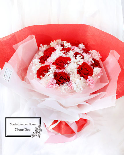 ディズニーランドホテル　プロポーズ　プリザーブドフラワー　花束　１２本　薔薇　ダズンローズ　かすみ草　オーダーフラワー　シュシュ　ChouChou