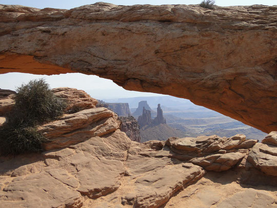 Mesa Arch, Island in the Sky District (Canyonlands N.P.)