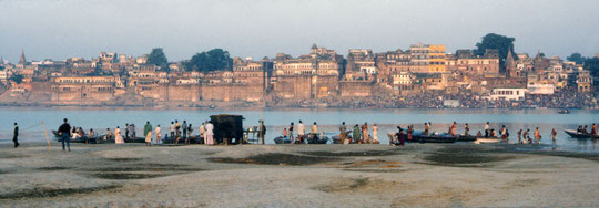 Varanasi vom anderen Ganges-Ufer