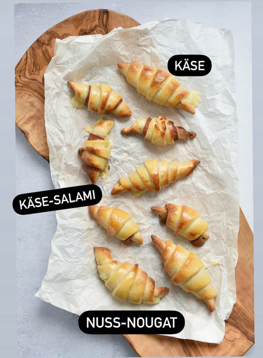 Bakas Kiflice - kleine Hörnchen aus dem Thermomix gefüllt mit Käse Schinken Nutella oder Schokocreme