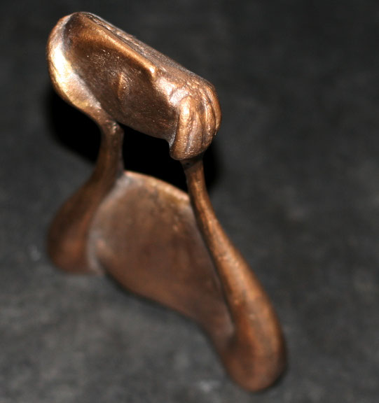 Kleine Abwesenheit / Bronzefassung / Dieses Exemplar mit einer hellen Patina