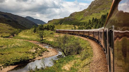 Royal Scotsman auf der Fahrt durch die Highlands ©Belmond