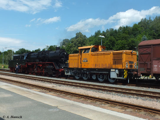 Am 16. Juni 2012 fand ein Trafotransport von Grünstädtel nach Thalheim und schließlich zur Zerlegung in die Nickelhütte Aue statt. Gezogen wurde dieser Zug von 106 992-1 und 50 3616-5 im Vorspann. Hier steht der Zug im Bahnhof Aue