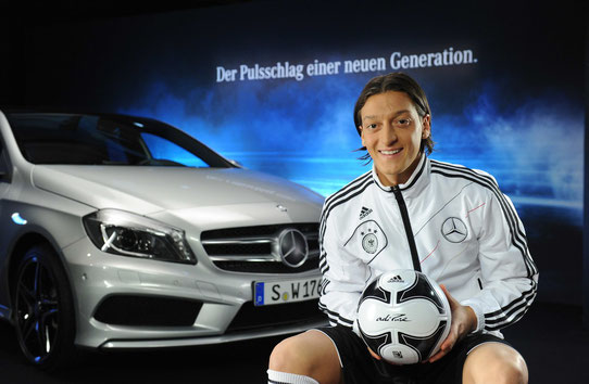 Mesut Özil, Mercedes-Benz Kampagne, EM2012, Januar 2012