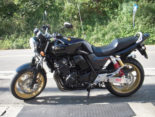 ホンダ　ＣＢ400黒　中古23年式