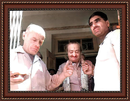 37. Colourization by Nagendra Gandhi. Baba visiting a home in Poona, India assisted by Francis Brabazon & Eruch Jessawala.