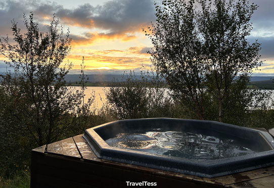 Jacuzzi aan het water