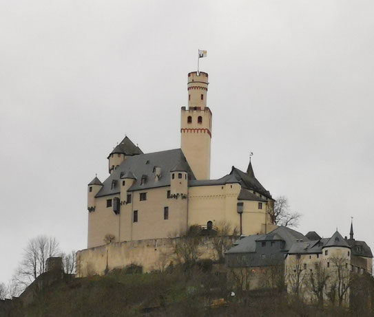 Die Marksburg in Braunbach