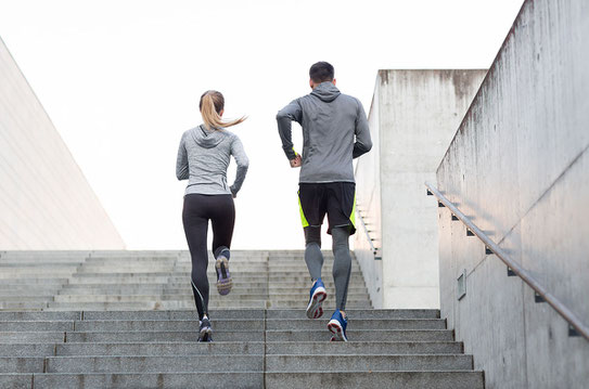 Treppen steigen steigert Fitness