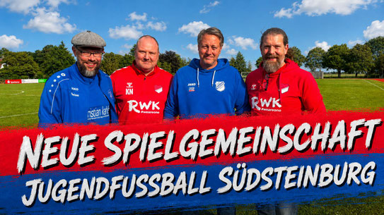 Gemeinsam für den Jugendfußball in der Spielgemeinschaft "Jugendfußball Südsteinburg": Mario Meisberger (von links, TSV Kollmar), Kim Neidenberger (Rot-Weiß Kiebitzreihe), Thomas Friedrichs (TuS Krempe) und Stefan Bennke (Rot-Weiß Kiebitzreihe).