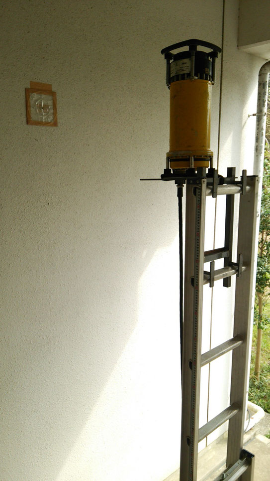 壁撮影時のレントゲン発生器の設置