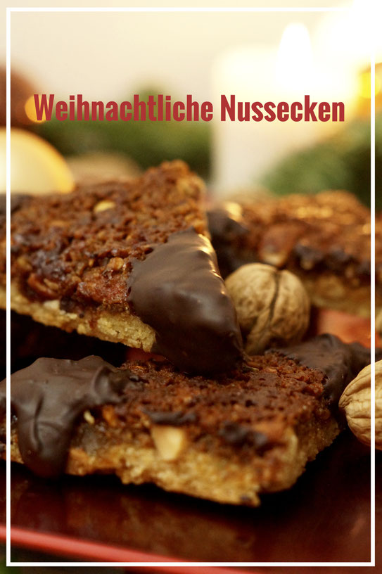Weihnachtliche Nussecken