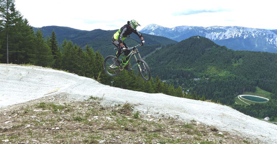 Foto: Zauberberg Semmering – Streckenbauer Uwe Degwerth bei der Testfahrt