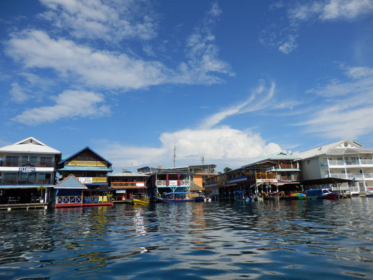 Bocas del Toro - mit dem Boot direkt ins Hotel