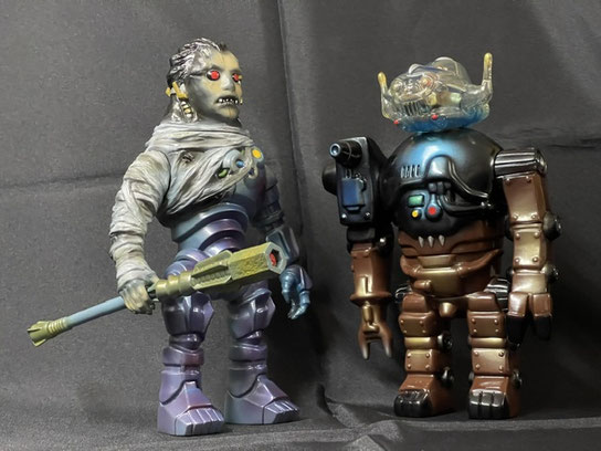 ガイボットvsグッドロボ/GUYBOT vs GOOD ROBO ©HandsomeTaroM