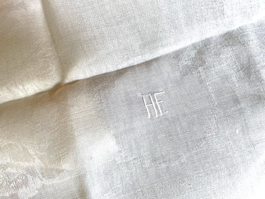 Halbleinen Geschirrtuch mit Monogramm