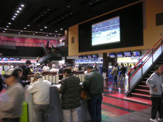 東京競馬場,馬券売り場