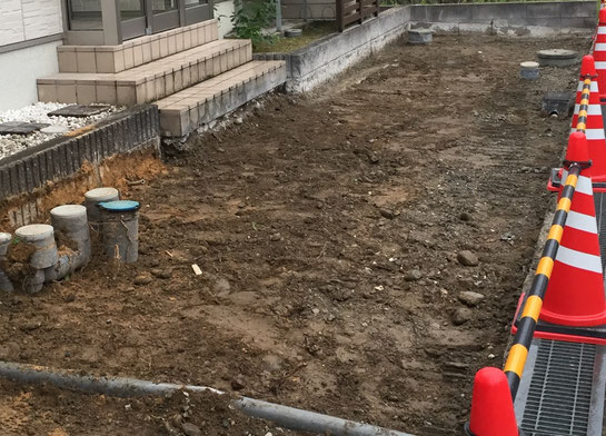 アプローチ　解体工事