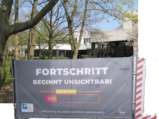Leider eine Montage: Das Banner hängt vor dem Wasserbahnhof