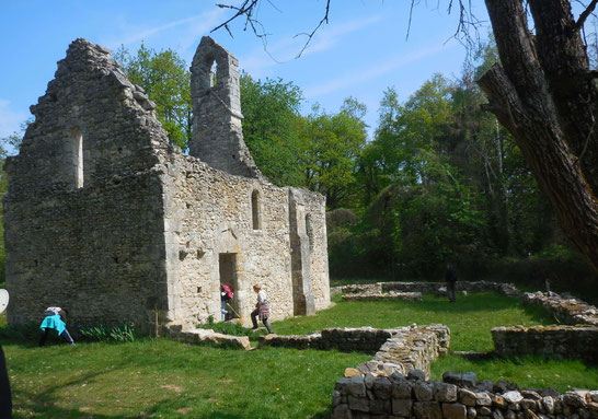 Pendant la rando, visite des ruines en cours de rénovation
