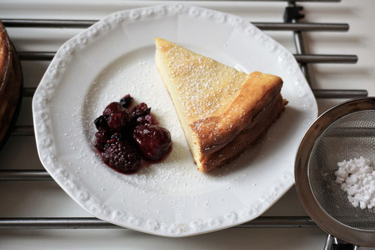 Käsekuchen ohne Boden - aus "Essen essen" von Kat Menschik