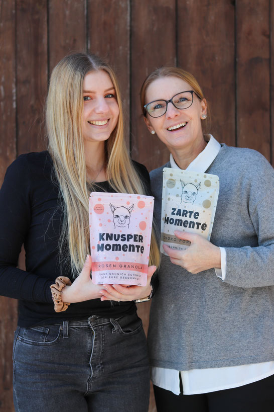 Lara und Martina Enthammer mit ihren LaMa Momenten