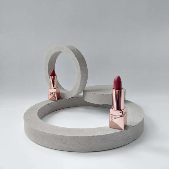 Large Aperture Circle Set Made From Concrete by PASiNGA