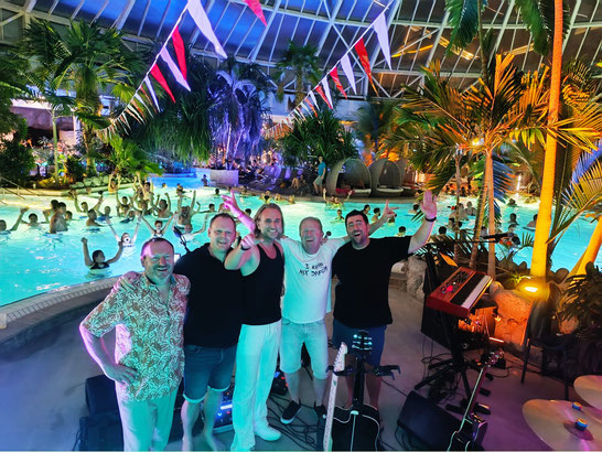 Olles Leiwand live in der Therme Erding mit Austropop zum österreichischen Nationalfeiertag