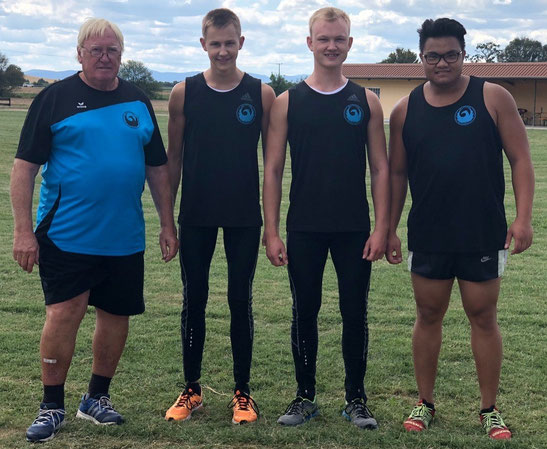 Die Einsatzgruppe v. l. n. r.: Trainer Helmut Zimmmermann, Benjamin Küver, Bastian Küver und Steffen Klein.