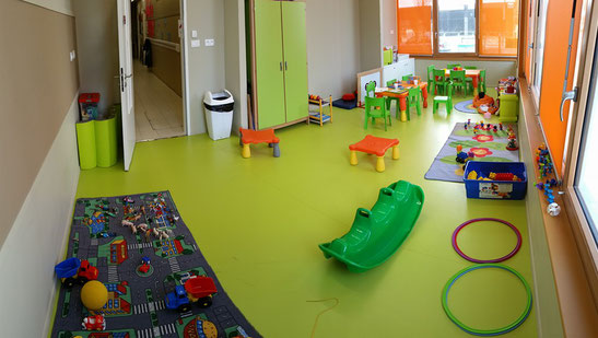 Parcours de motricité pour enfant et bébé en crèche
