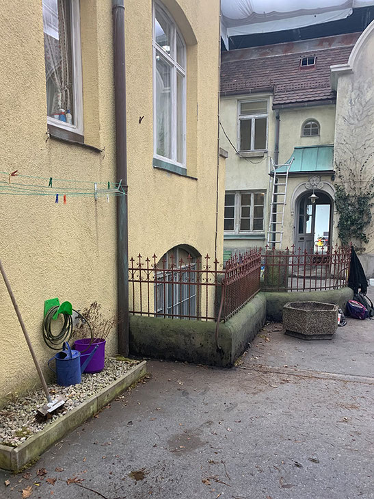 Pumuckl // Szenenbild: Doerthe Komnick // NEUESUPER GmbH // Kulissenmalerei