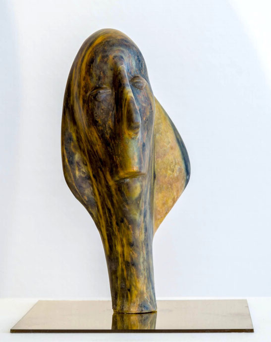 Heidrun Feistner: Alter Friede / Ange vieillissant de la paix / Old Angel of Peace / Für Albert Schweitzer / Engel der Geschichte / Stein / 25,5 cm / 2022 / Foto Olaf Mokansky