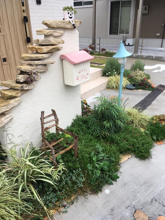 外構　広島　ステイホーム　マイホーム　エクステリア　庭　お庭づくり　ポスト　表札　ガーデニング　ガーデン　花　