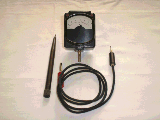 Schüler Voltmeter für Physik  -  L.E. Knott Apparate Company Boston - Massachusetts von ca. 19200