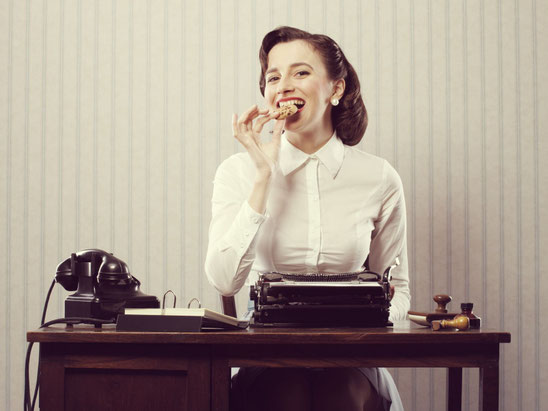 ジョアン・ソープ|総務広報部 謎の受付