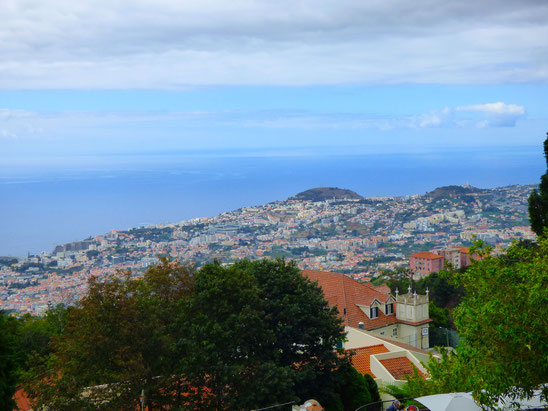 Madeira - Aussicht von Monte auf die Hauptstadt Funchal