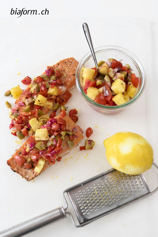 Lachs Rezept, Schweizer Foodbloggerin, Lachs mit Tomaten-Ananas-Salsa, Blog Schweiz, biaform