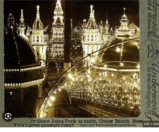 Der Luna Park am Abend mit seinen Millionen Lampen 1907 