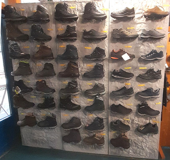 Wanderschuhe für Damen und Herren von Lowa, Meindl und Hanwag