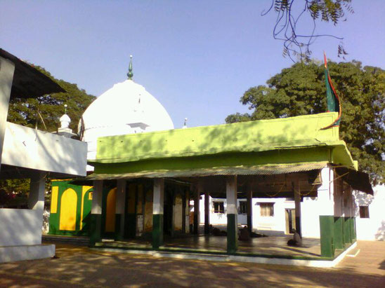 Nanne Miya Baba's Dargah in Aurangabad, India.