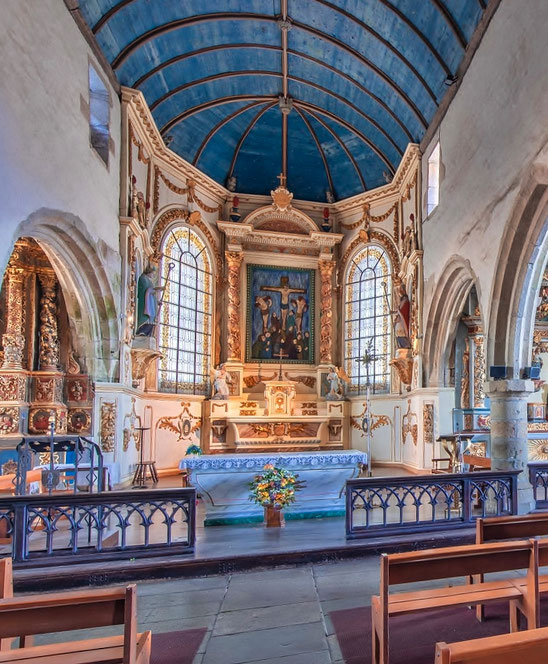 Commana, Kirche innen