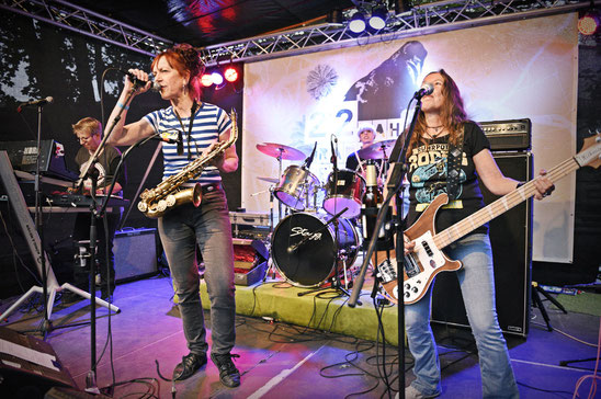 Die Düsseldorfer Band Östro 430 geht auch wieder live auf die Bühne. Anfang September erscheint ihr Comeback-Album "Punkrock nach Hausfrauenart". Foto: Marcus Andreas Mohr