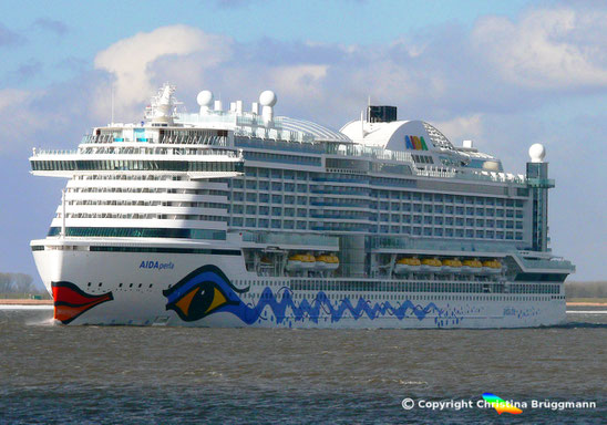 AIDA-Cruise Kreuzfahrtschiff "AIDAPERLA" macht Erstbesuch in Hamburg. 17.03.2018